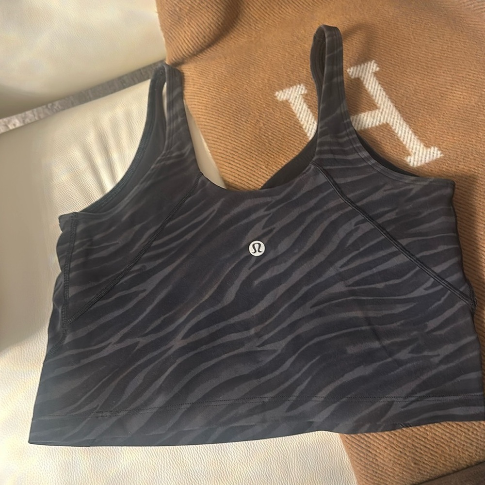 Lulu lemon woman’s align tank Sz 8 EUC
